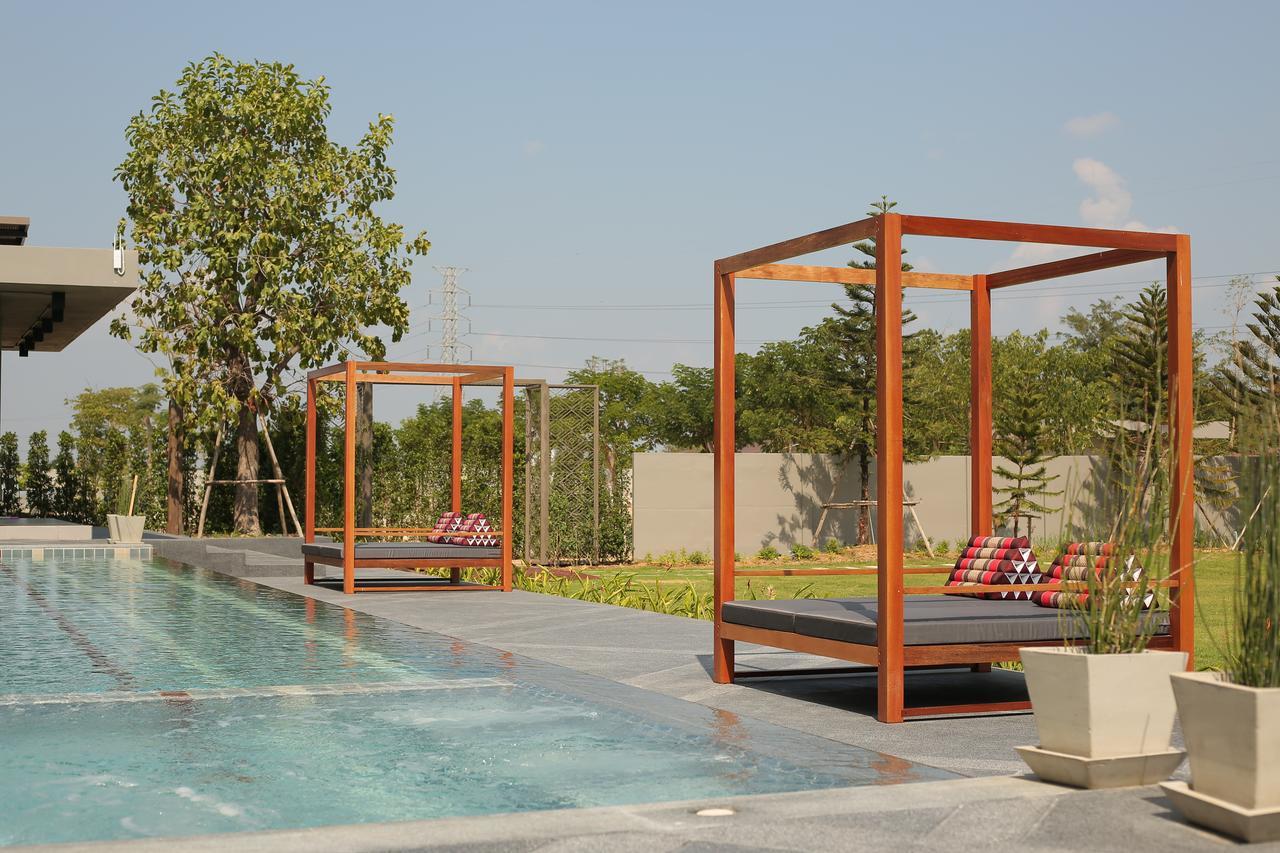 Navela Hotel & Convention Ratchaburi Экстерьер фото