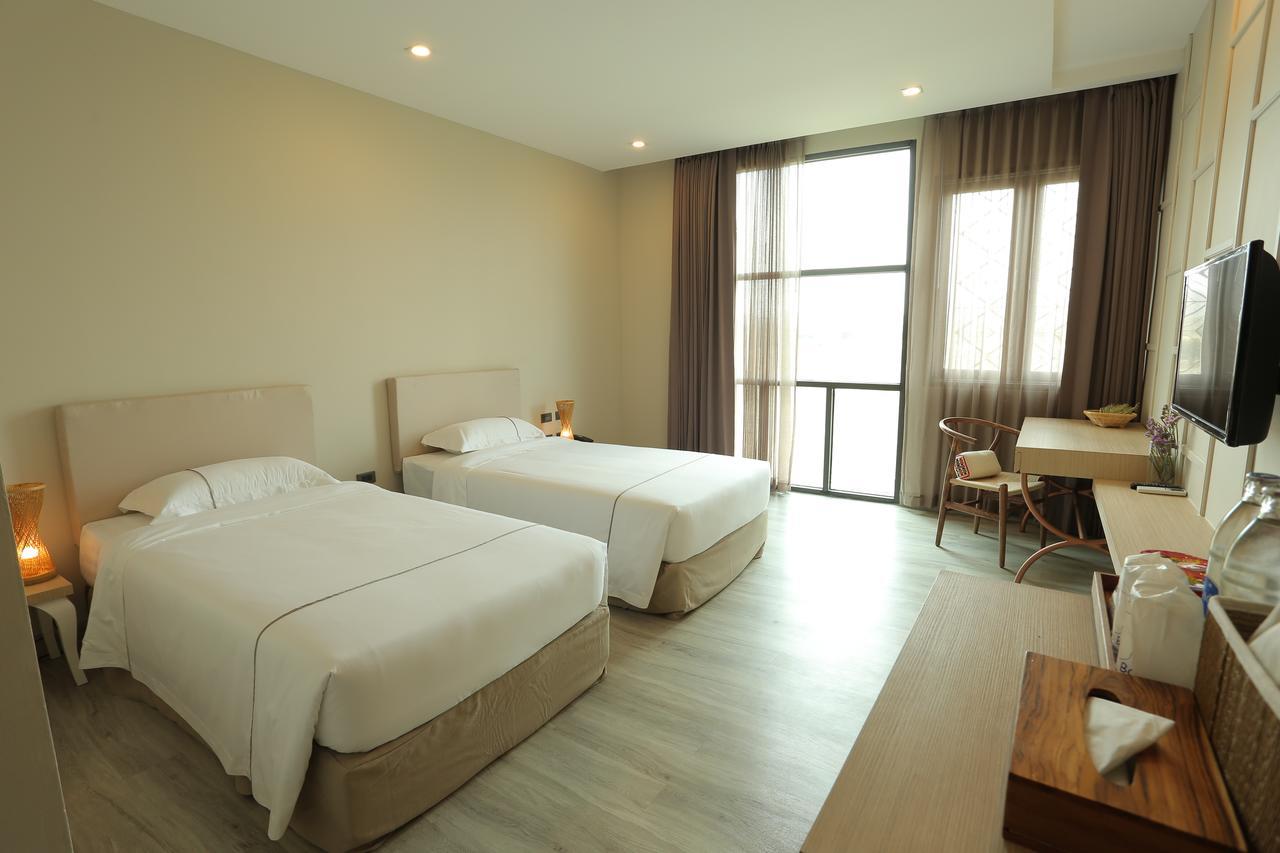 Navela Hotel & Convention Ratchaburi Экстерьер фото